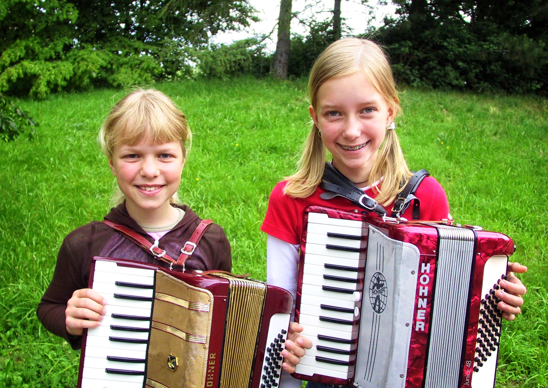 Nina Pöschl und Lisa Schneider